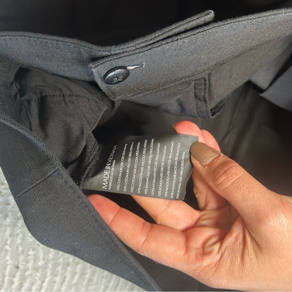 Club Monaco Black Wide Leg Pants Size 12 Casual Business Slacks (tiny hole) - Picture 7 of 11